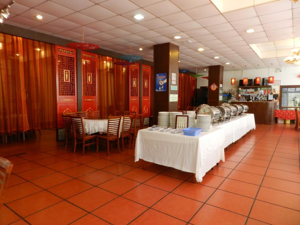 Beijing Zilong Hotel Exterior foto